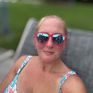 Meet your Posher, Kim